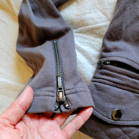 Soft Joie | Casual Gray Quilted Moto-Style Jacket (SIZE S) - Picture 6 of 12